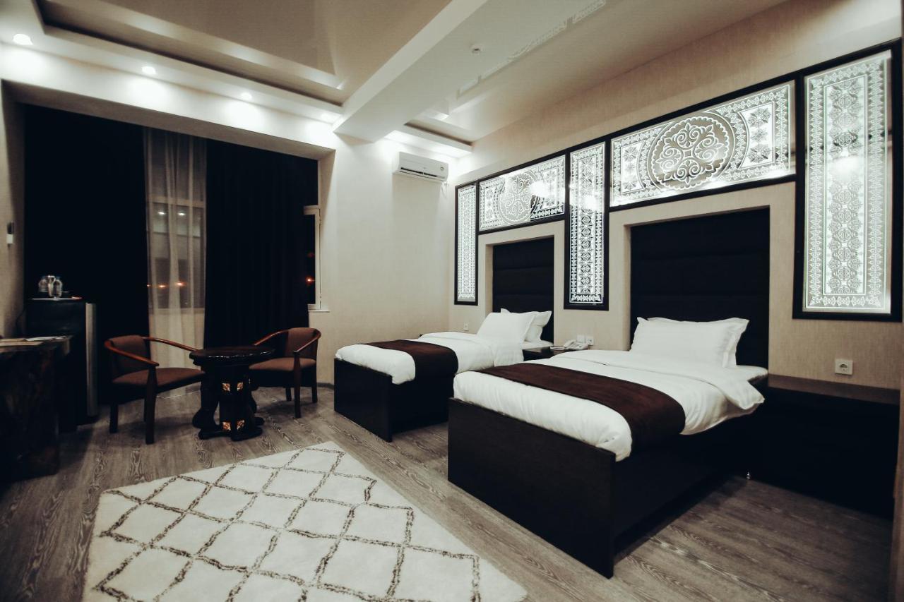 Safir Business Hotel O Ντουσαμπέ Εξωτερικό φωτογραφία